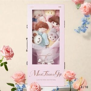 DIMOO - More Than a Gift Bouquet Box
